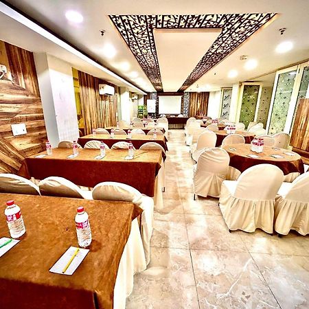 Hotel Spb 87 Near Karol Bagh Metro Station Delhi Zewnętrze zdjęcie