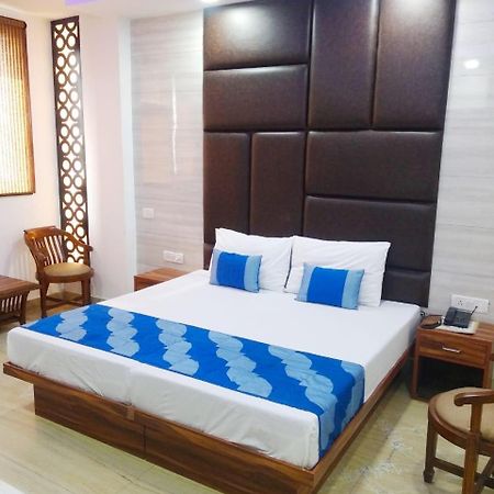 Hotel Spb 87 Near Karol Bagh Metro Station Delhi Zewnętrze zdjęcie