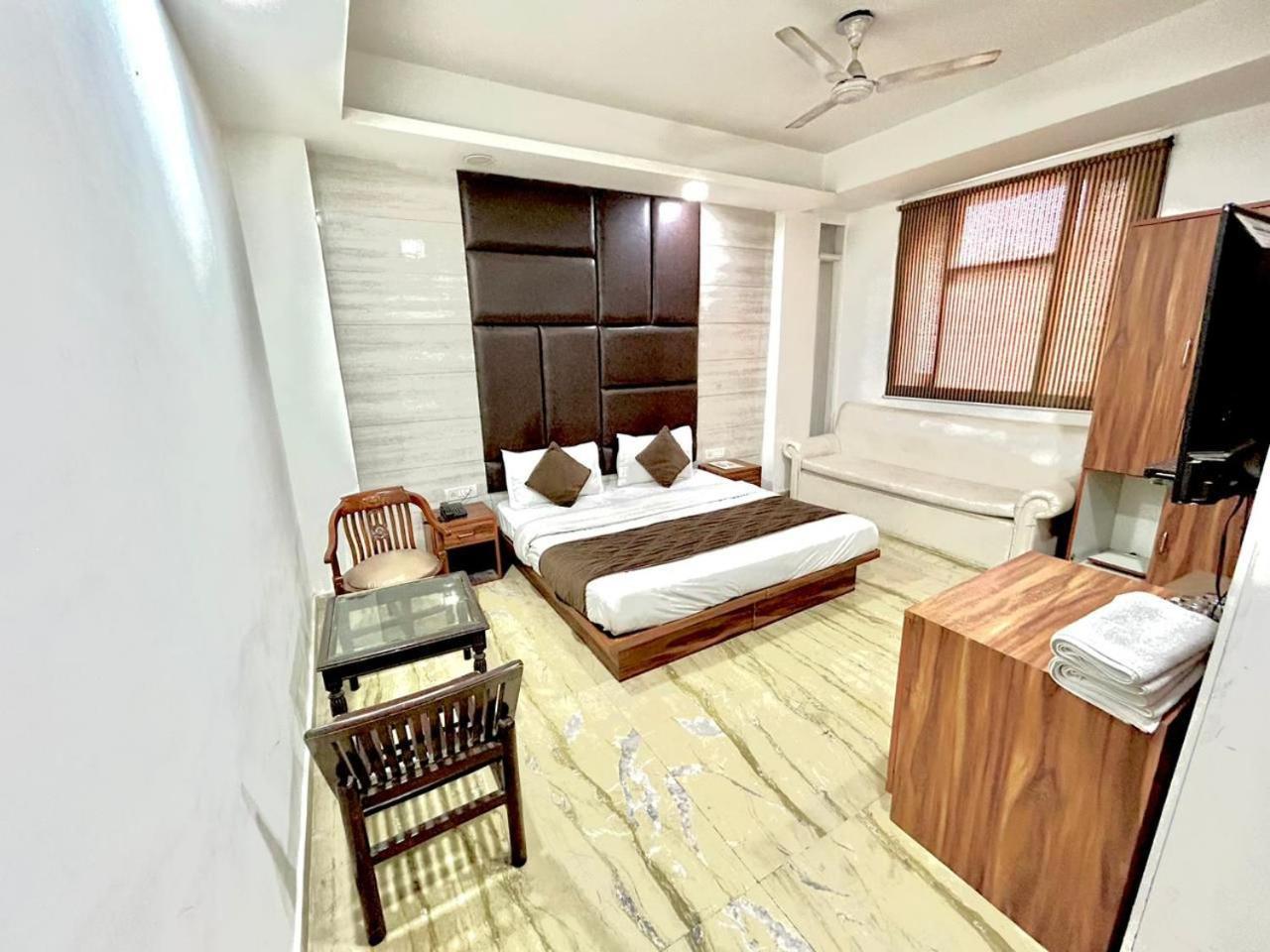 Hotel Spb 87 Near Karol Bagh Metro Station Delhi Zewnętrze zdjęcie