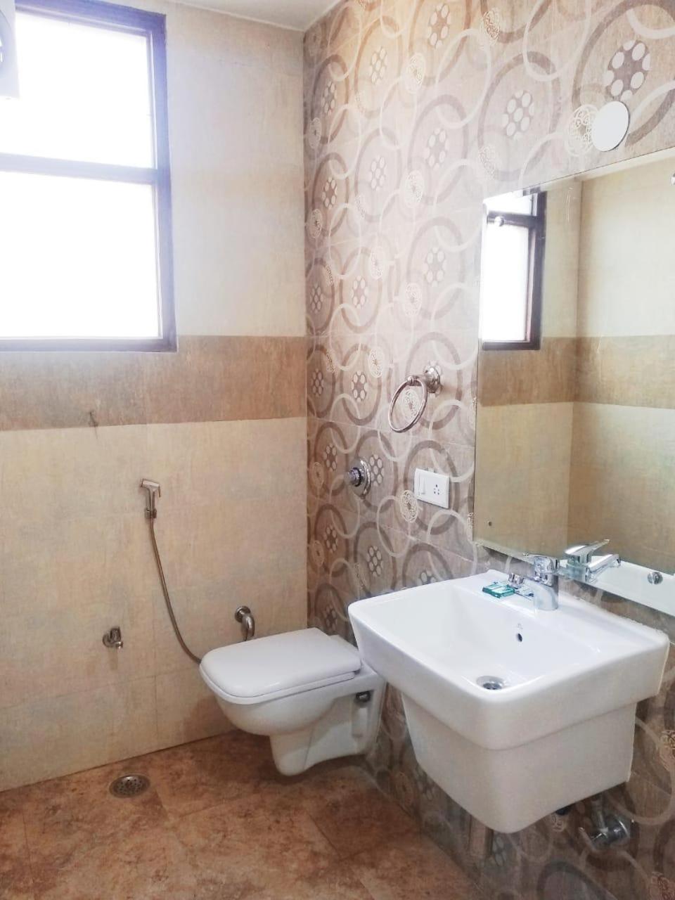 Hotel Spb 87 Near Karol Bagh Metro Station Delhi Zewnętrze zdjęcie
