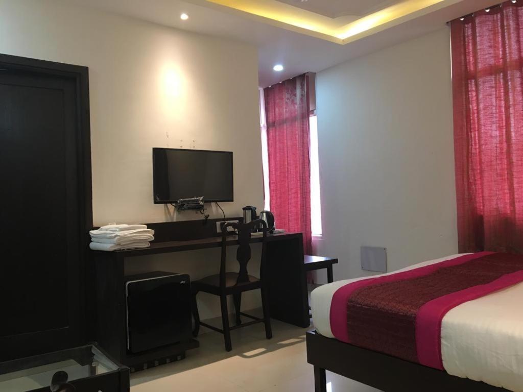 Hotel Spb 87 Near Karol Bagh Metro Station Delhi Zewnętrze zdjęcie